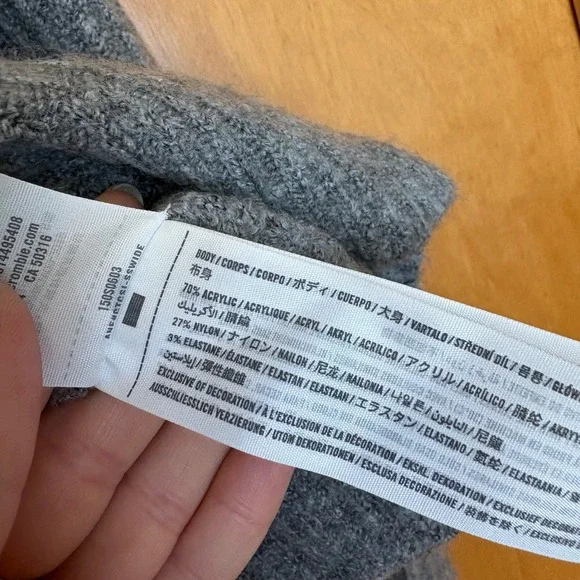 Abercrombie & Fitch Cardigan Womens Small Grey Ribbed Knit Button Front Cropped - Picture 4 of 7